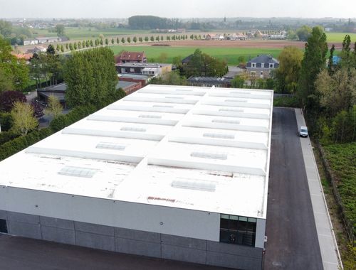                                         Entrepôt sans bureau à vendre à Moorslede, € 306.800
