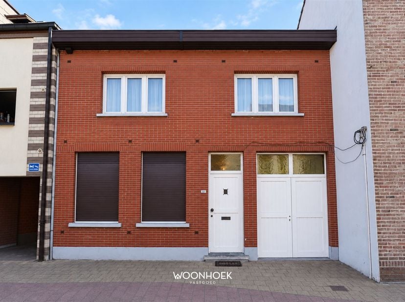 Huis te koop in Heirbrugstraat 235,
                    9160 Lokeren