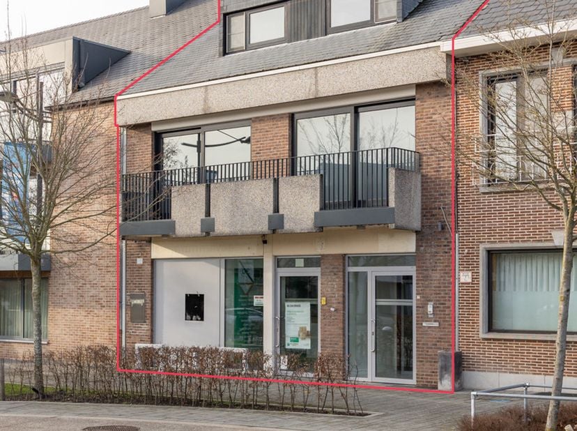 Bien professionnel à vendre
                    à 3950 Kaulille