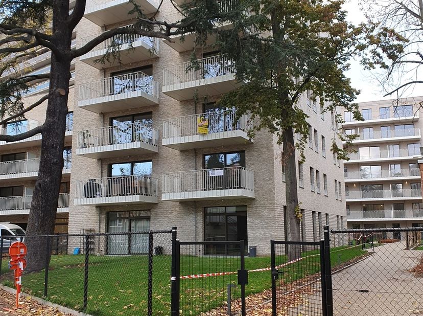 Garage te huur in Karel Oomsstraat 19,
                    2018 Antwerpen