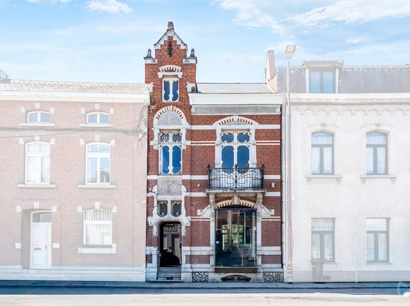 Contact : Maxime Van den Abbeele : 0494/05.23.55 - maxime.v@weinvest.be<br />
Votre agence We Invest Charleroi &amp;amp; en Fagne vous présente une belle