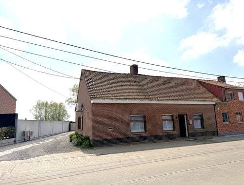                                         Maison à louer à Langemark, € 695
