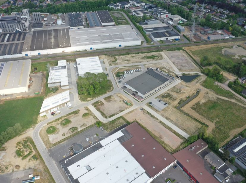 Bien professionnel à vendre
                    à 8800 Roeselare