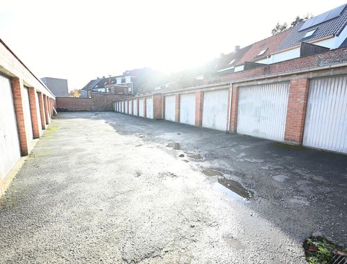                                         Garage te huur in Roeselare, € 60
