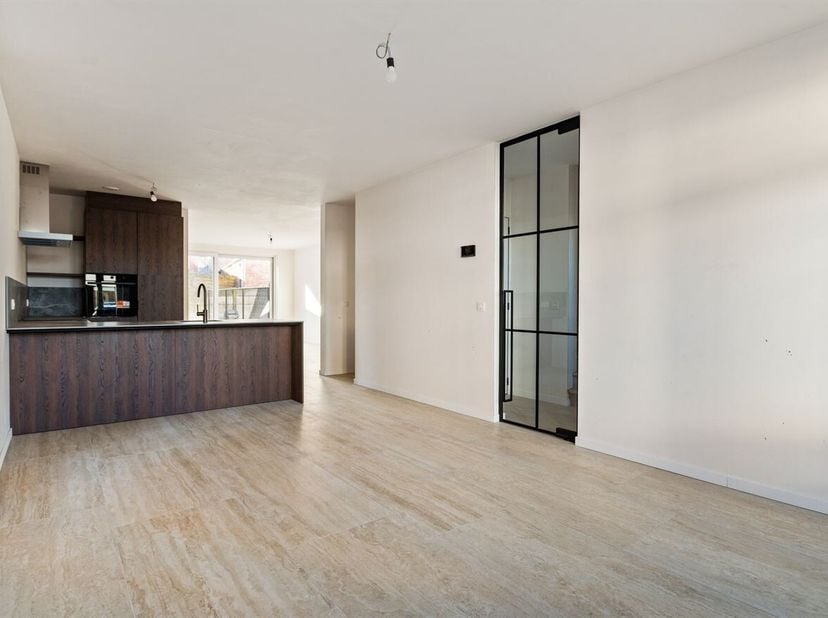 Ruime, instapklare BEN-woning in het centrum te Herenthout<br />
Prachtige nieuwbouwwoning , gelegen te Herenthout, Albertstraat 6, met zuid georiënte