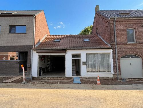                                        Maison à vendre à Denderwindeke, € 169.000
