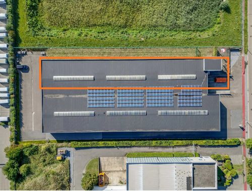                                         Entrepôt à louer à Mal, € 6.000

