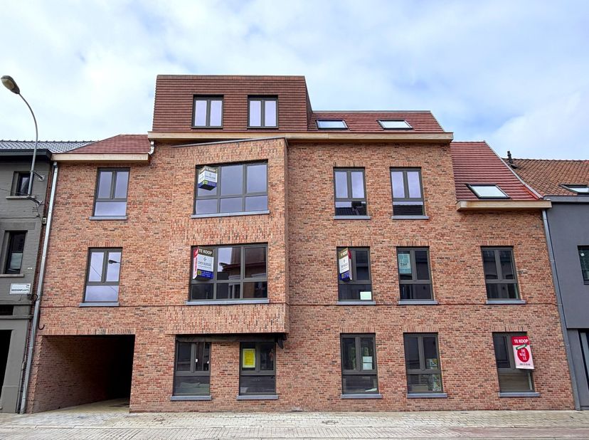 Residentie GreenScape ligt op een uitzonderlijk plek in de stad Bissegem. Het project is gelegen in de Meensesteenweg palend aan de groene omgeving va