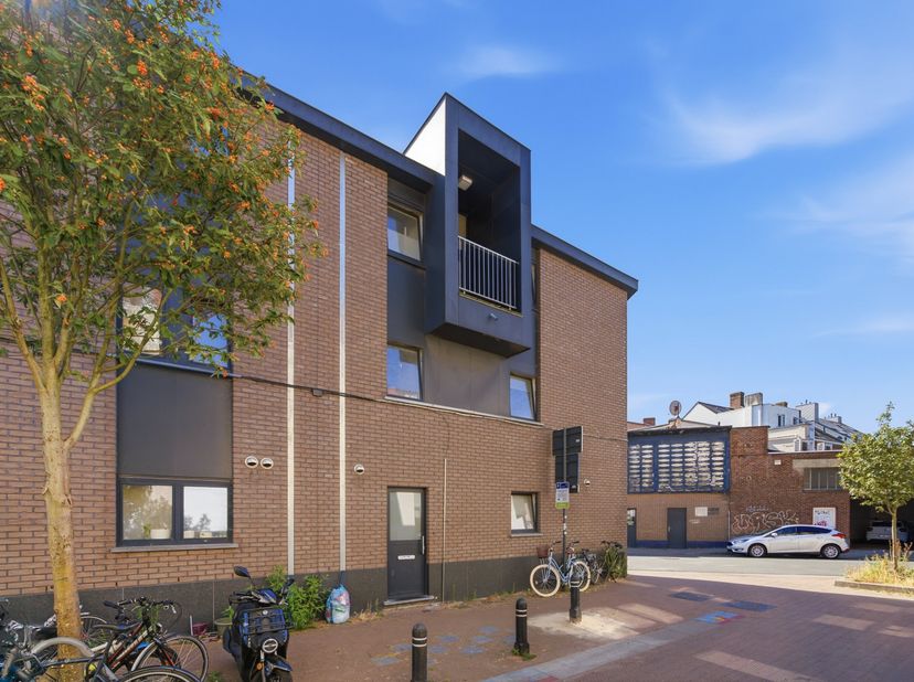 ALTRO Vastgoed verkoopt - KIJKDAG op donderdag 27/8 tussen 17u en 19u op afspraak.<br />
<br />
 <br />
<br />
Op zoek naar een zorgeloze en moderne s