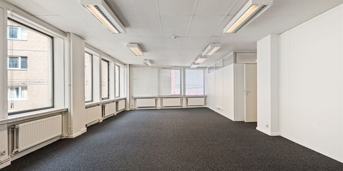 Bedrijfsvastgoed te koop in Zuidstationstraat 30, 9000 Gent