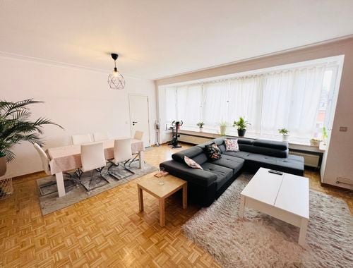                                         Appartement à louer à Woluwe-Saint-Pierre, € 1.550
