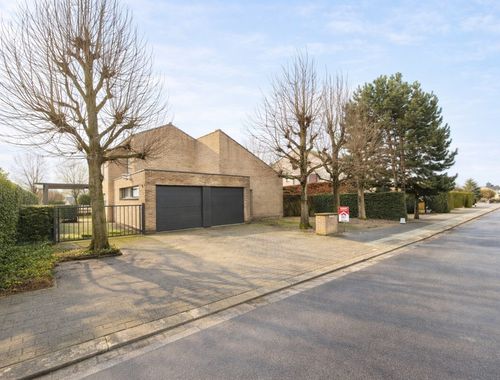                                         Maison à vendre à Menen, € 349.000
