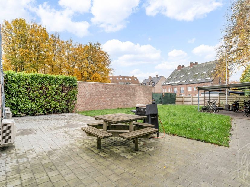 Bien professionnel à vendre
                    à 3620 Lanaken