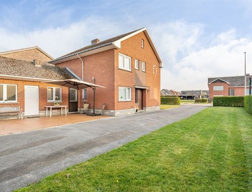                                         Maison unifamiliale à vendre à Hechtel, € 288.000
