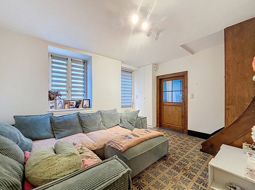 Découvrez ce bien virtuellement ==&amp;gt; https://miniurl.be/r-6oea   DOLEMBREUX  Découvrez cette maison offrant un agencement fonctionnel et agréable à