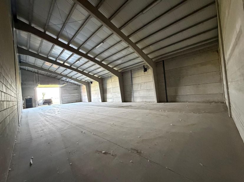 Bien professionnel à vendre
                    à 8610 Werken