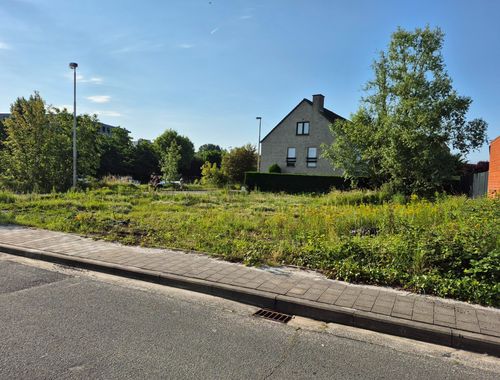                                         Bien commercial à louer à Gent, € 625
