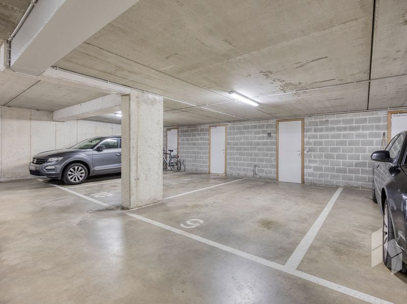 Garage à vendre à Nachtegaalstraat 1,
                    3920 Lommel