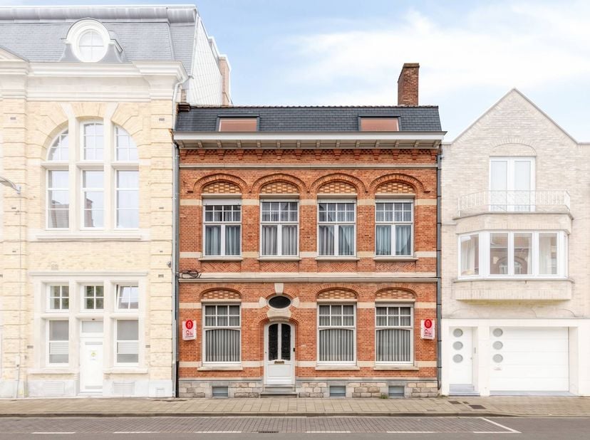 Maison à vendre à De Montstraat 13,
                    8900 Ieper