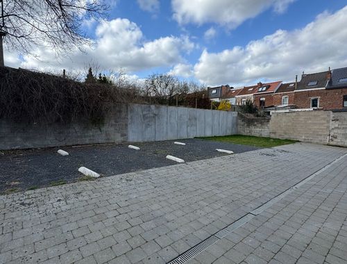                                         Garage te huur in Leuven, € 80
