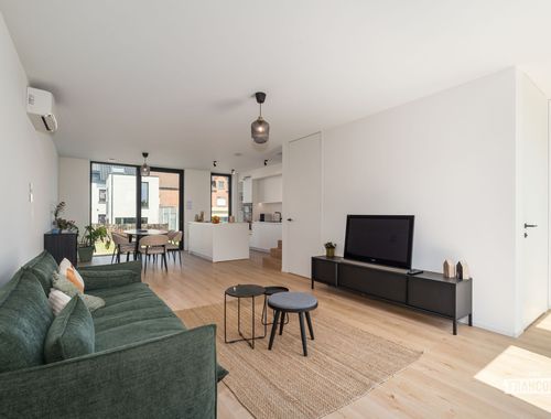                                         Maison jumelée à vendre à Sint-Lievens-Esse, € 349.000

