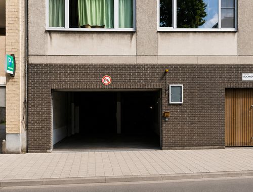                                         Garage en sous-sol à vendre à Antwerpen, € 17.500
