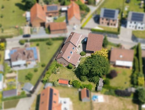                                         Hoeve te koop in Vlezenbeek, € 725.000
