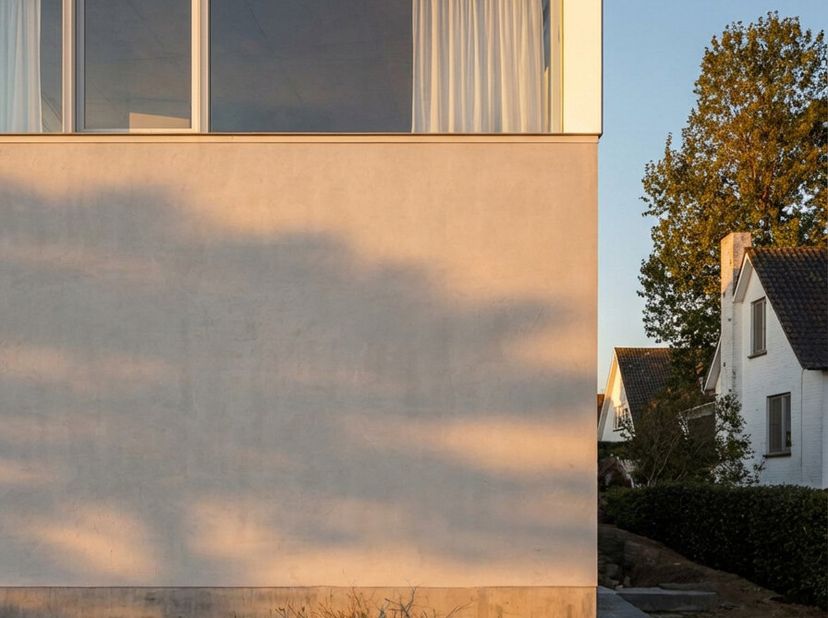 Villa La Finta Nonna is een bijzondere architectenwoning waar elk detail zorgvuldig werd doordacht. De architectuur zoekt een evenwicht tussen openhei
