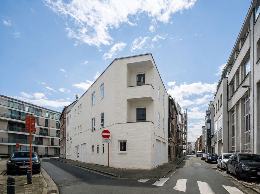 Centrum Gent – Gerenoveerde studio nabij het Sint-Annaplein<br />
<br />
Rustig gelegen studio op een centrale locatie, achterliggend aan de Keizer Ka
