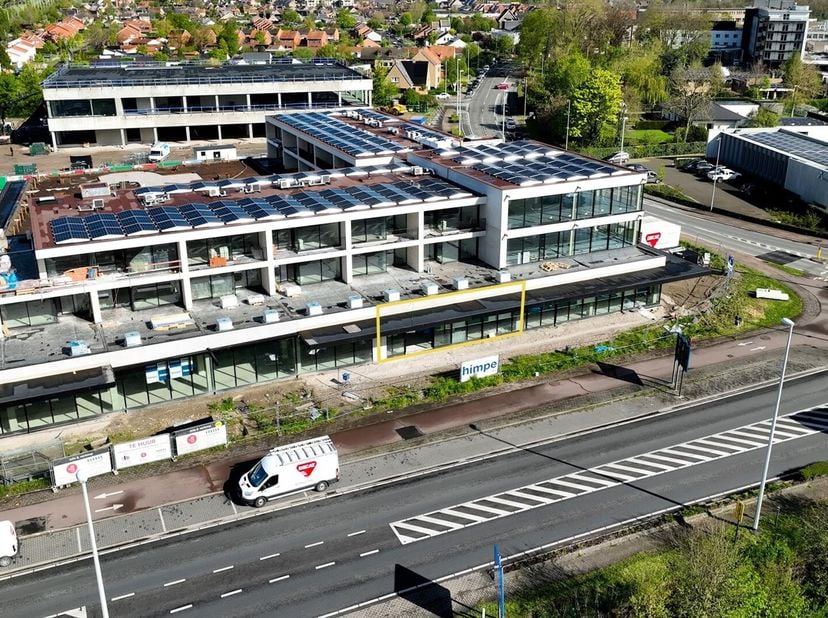 Bien professionnel à louer
                    à 8630 Veurne