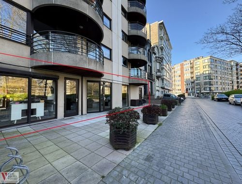                                         Rez-de-chaussée commercial à vendre à Oostende, € 265.000
