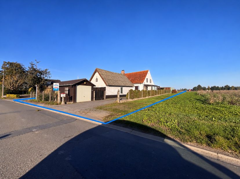 Huis te koop in Veldstraat 18,
                    8740 Pittem