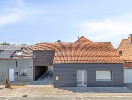                                         Eengezinswoning te koop in Zedelgem, € 495.000
