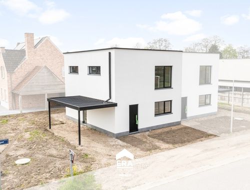                                         Maison à vendre à Bree, € 270.000
