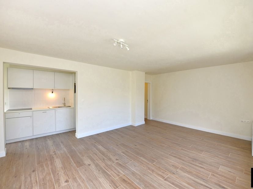 Ocean – Bayauxlaan | Charmant 1-slaapkamerappartement met zeezicht<br />
In de residentie Ocean, op de gegeerde Bayauxlaan en op een steenworp van het