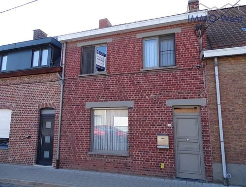                                         Maison deux facades à vendre à Vlamertinge, € 275.000
