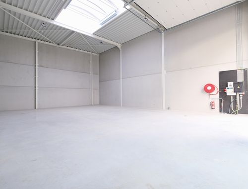                                         Opslagplaats te huur in Drogenbos, € 1.950
