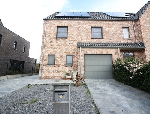                                         Woning te koop in Mazenzele, € 529.000
