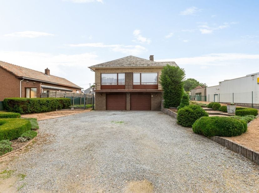 Maison à vendre à Aarschotsesteenweg 100,
                    2230 Herselt