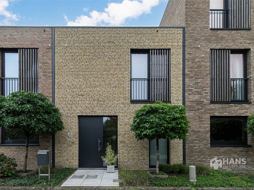 Huis te koop in Castelijmlaan 3,
                    2950 Kapellen