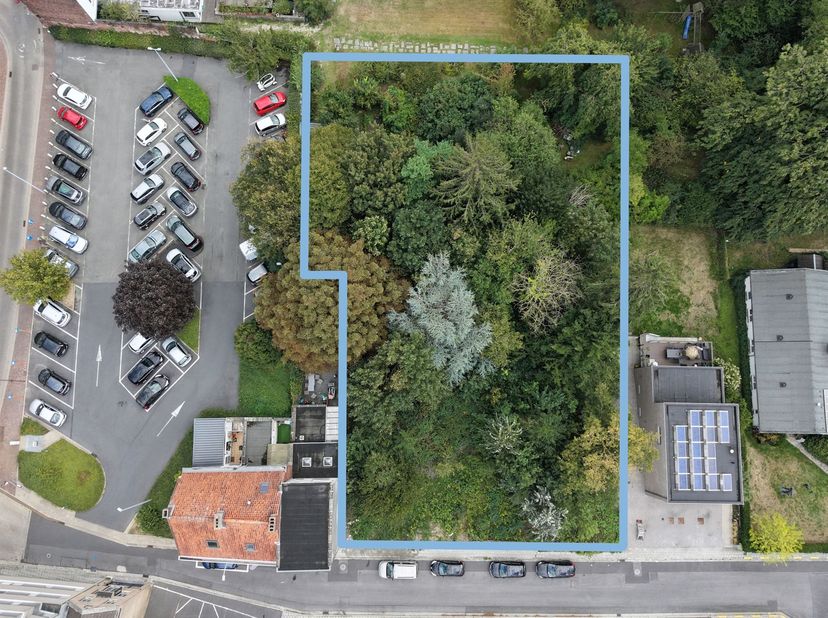 Grond te koop in Kapucijnenweg 14,
                    8930 Menen