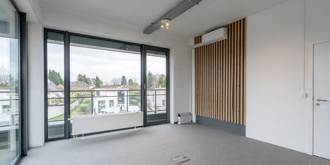 Bedrijfsvastgoed te huur in Chaussée de Bruxelles 94, 1410 Waterloo