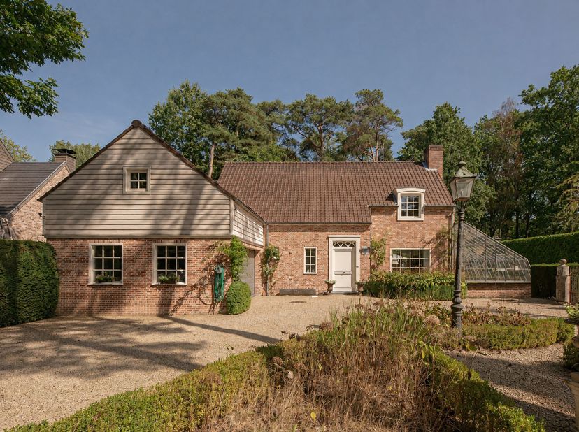 Huis te koop in Kaartse bossen 11,
                    2930 Brasschaat