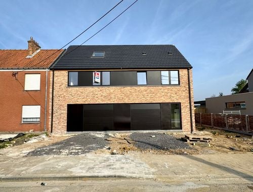                                         Maison à vendre à Zonnebeke, € 375.000
