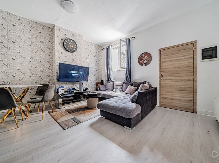 Appartement te koop in Avenir 21,
                    1080 Sint-Jans-Molenbeek