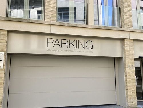                                         Place de stationnement à louer à Antwerpen, € 135
