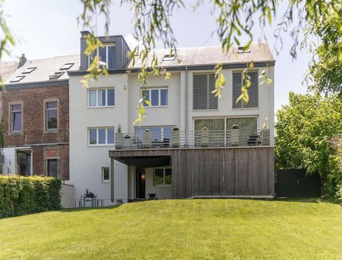                                         Woning te koop in Arlon, € 895.000
