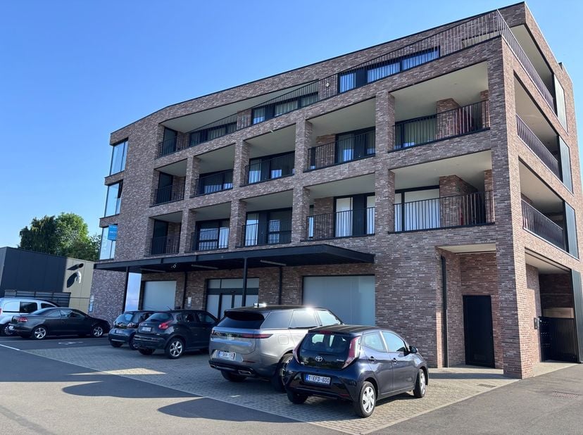 Appartement à louer
                    à 3510 Kermt