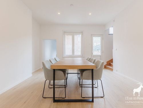                                         Woning te huur in Marcinelle, € 800
