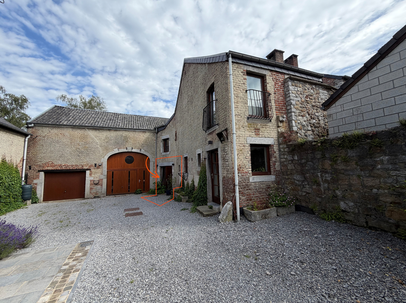 Appartement te huur in Place La Vaux 5A,
                    4190 Xhoris